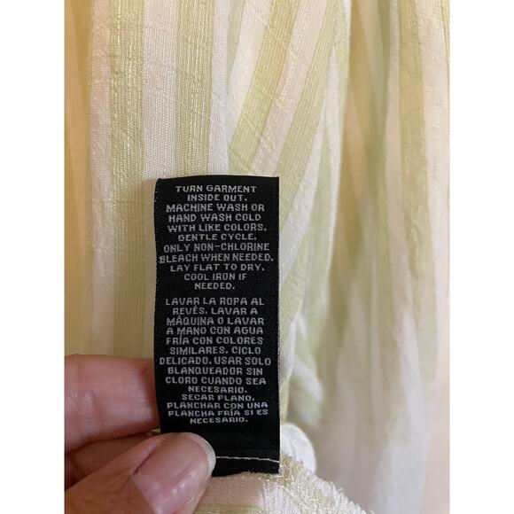 Zac & Rachel Woman button front blouse lightweight long sleeve green stripe 2X - Picture 7 of 7